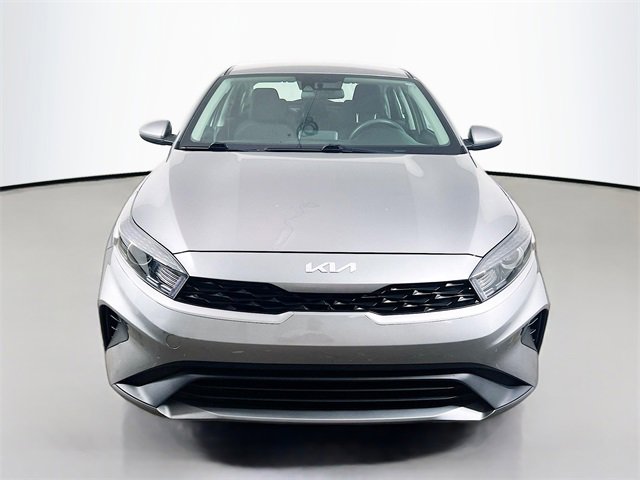 Used 2023 Kia Forte LXS image 2