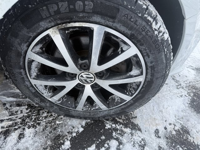 Used 2017 Volkswagen Jetta SE image 5