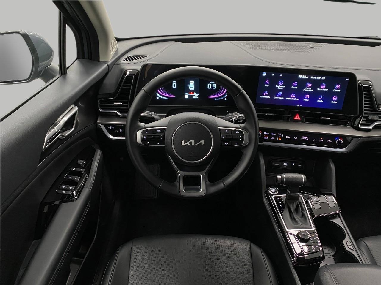 Used 2025 Kia Sportage EX image 12