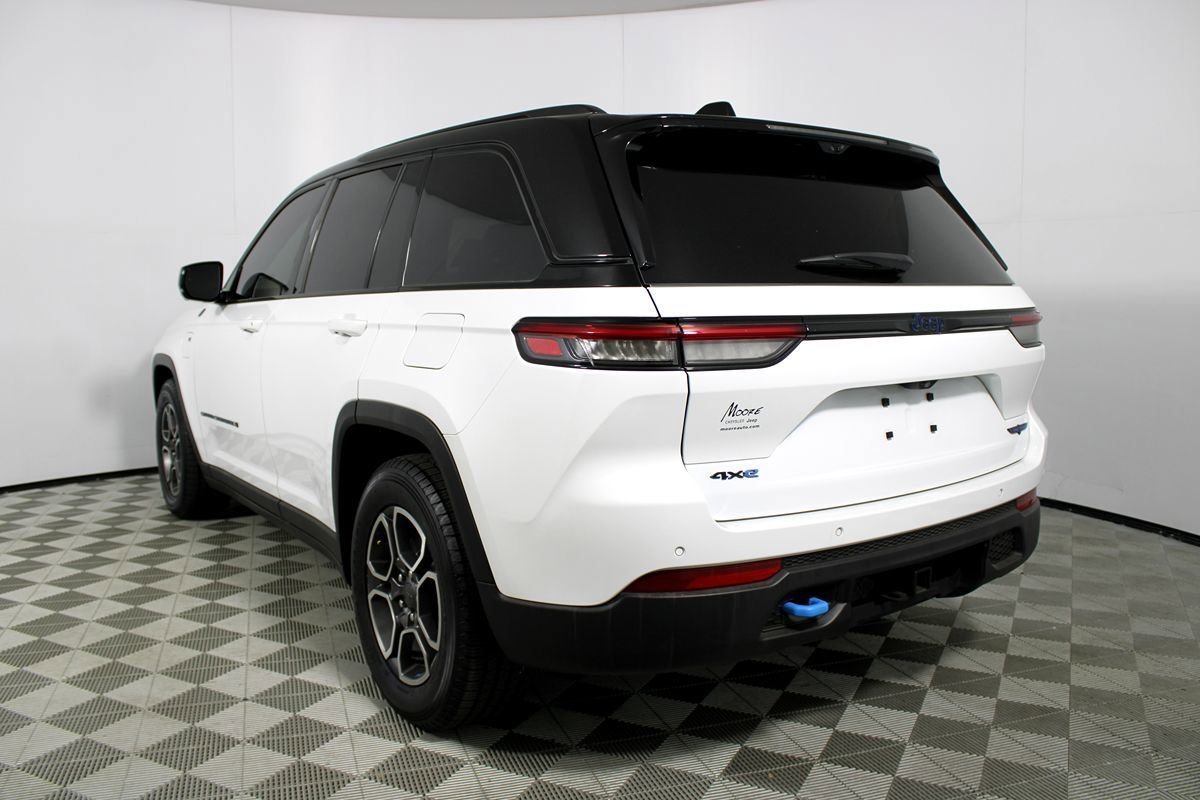 Used 2022 Jeep Grand Cherokee Trailhawk w/ Advanced Protech Group II AWD/4WD image 45