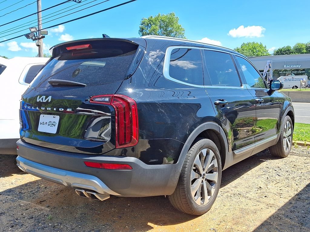 Certified 2022 Kia Telluride S AWD/4WD image 5