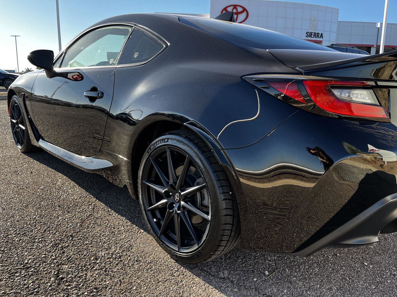 Used 2023 Toyota GR86 Premium image 11