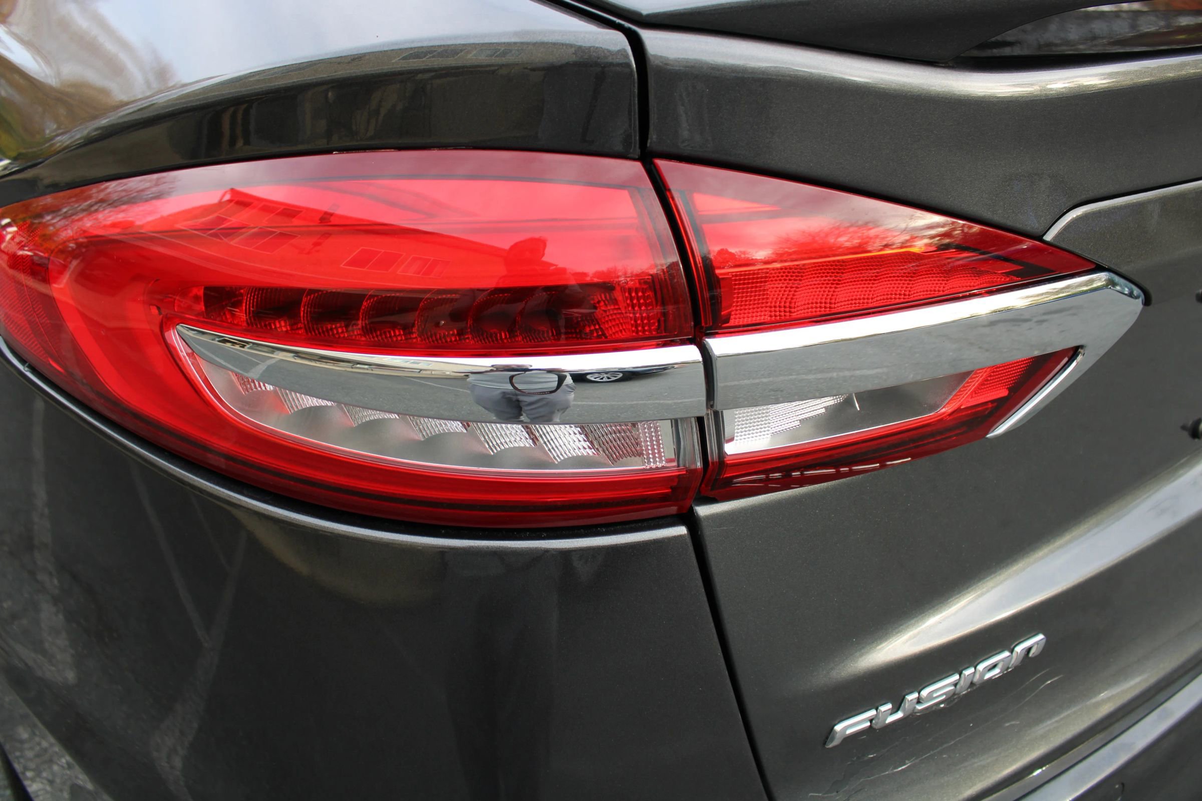 Used 2020 Ford Fusion Titanium image 25