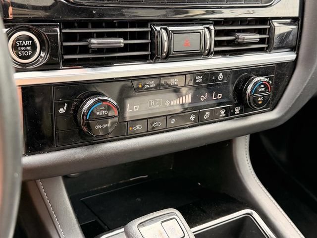 Used 2022 Nissan Pathfinder SL w/ SL Premium Package AWD/4WD image 24