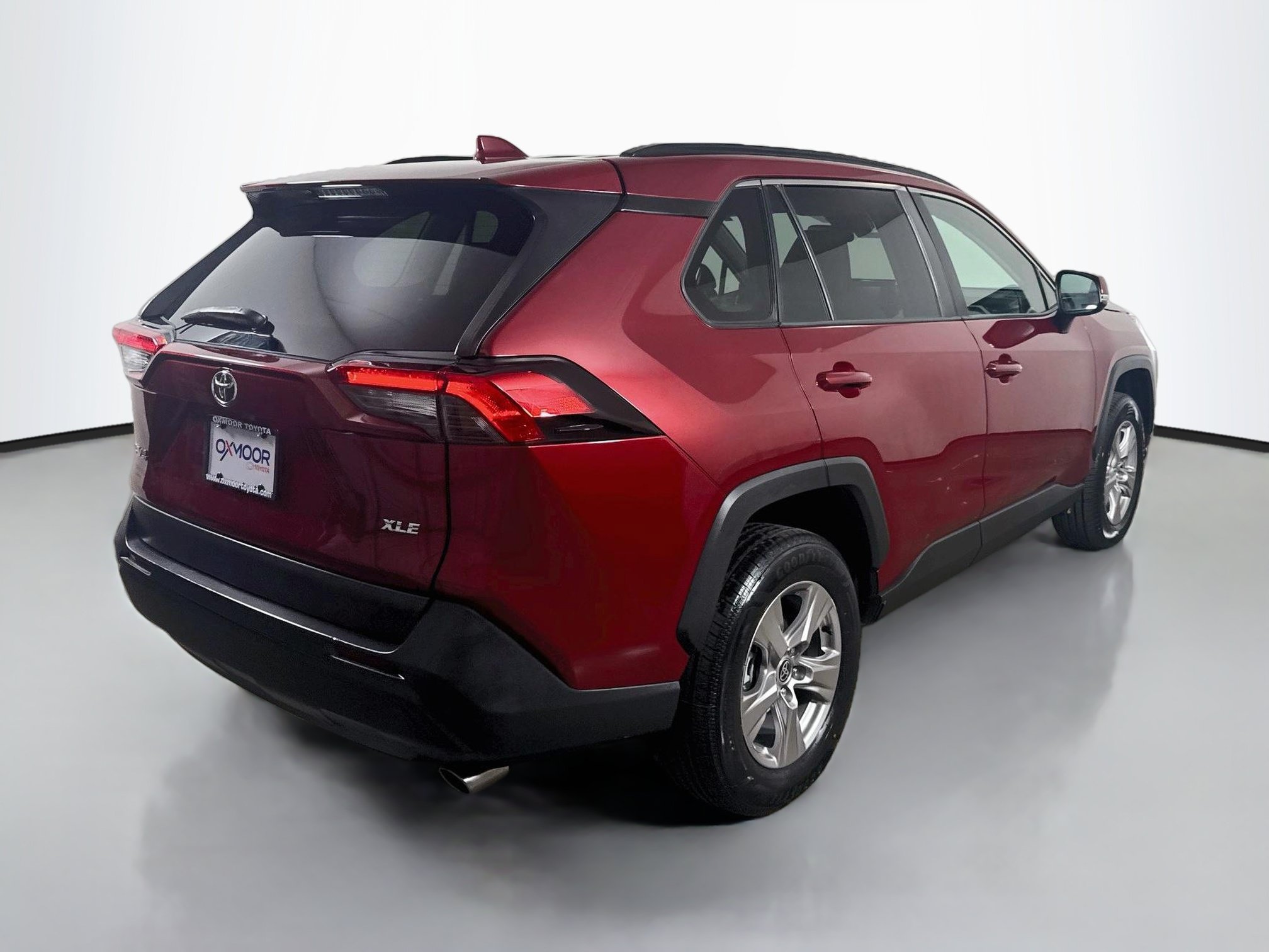 Used 2022 Toyota RAV4 XLE FWD image 7
