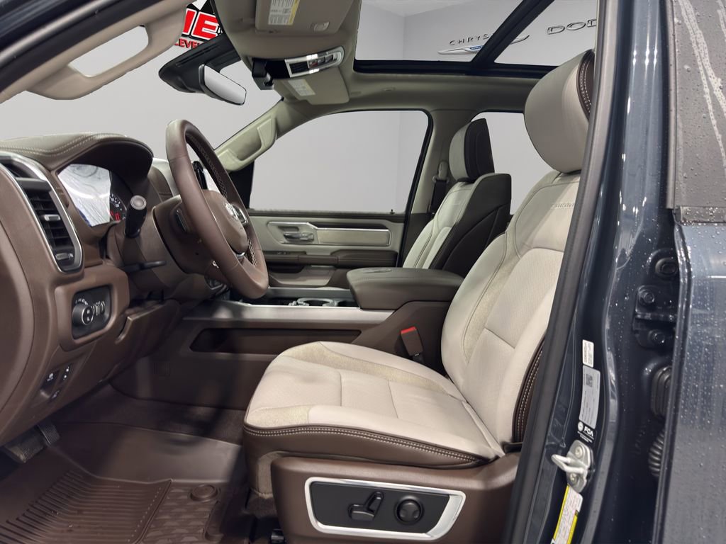 New 2026 RAM 1500 Laramie w/ Laramie Preferred Package AWD/4WD image 4