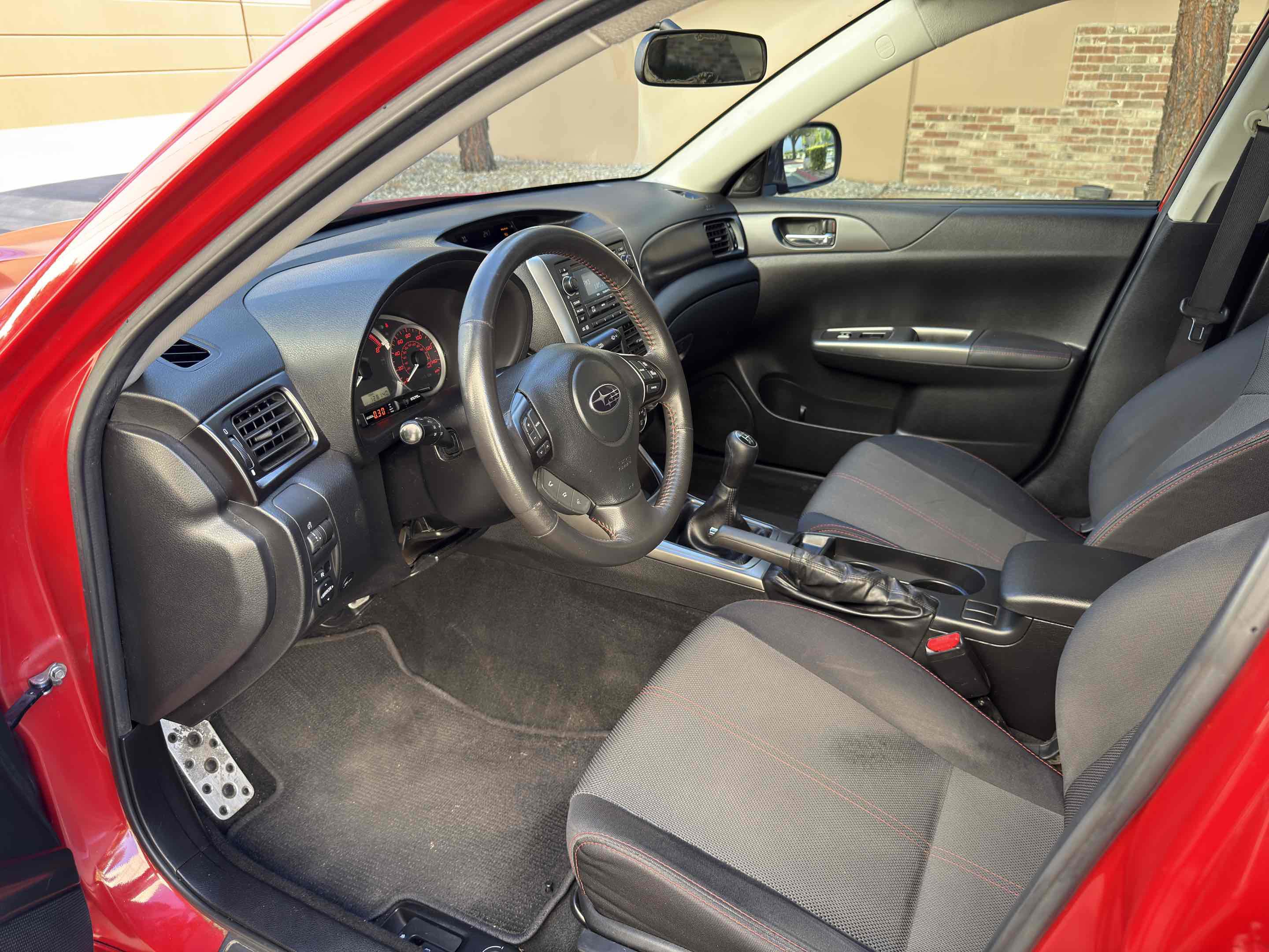 Used 2011 Subaru Impreza WRX Sedan AWD/4WD image 31