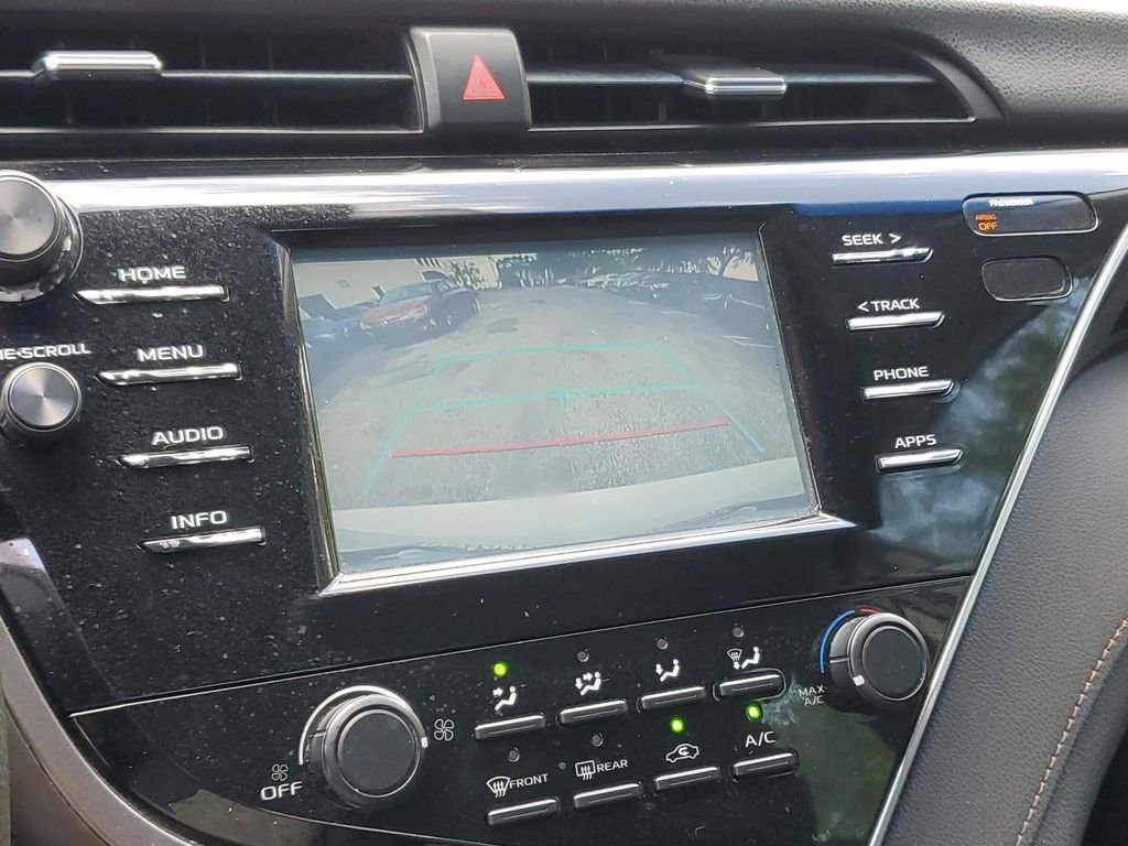 Used 2018 Toyota Camry LE FWD image 29