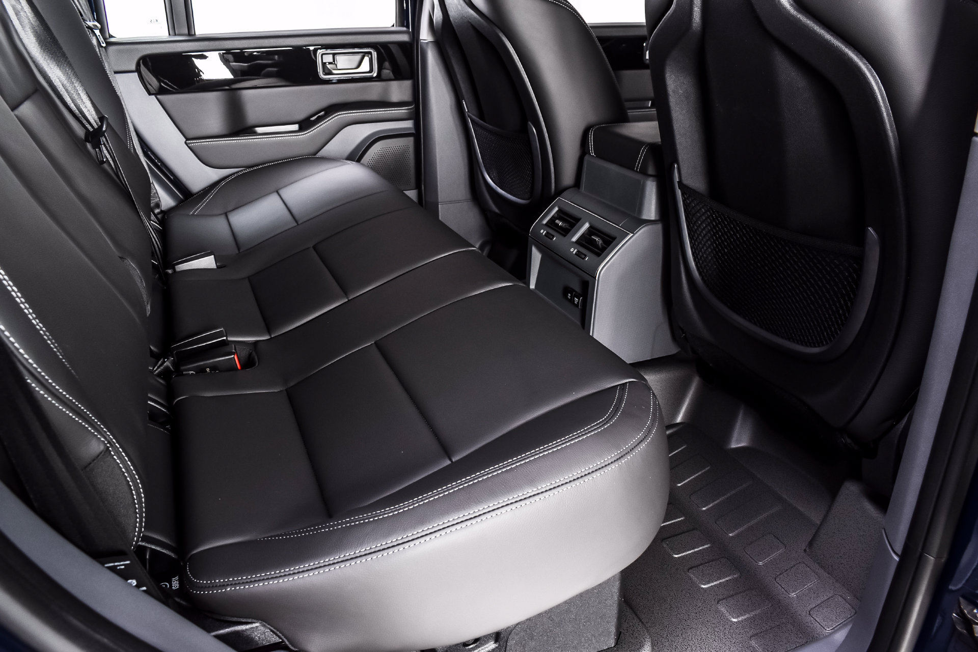 New 2026 INEOS Grenadier Station Wagon AWD/4WD image 17
