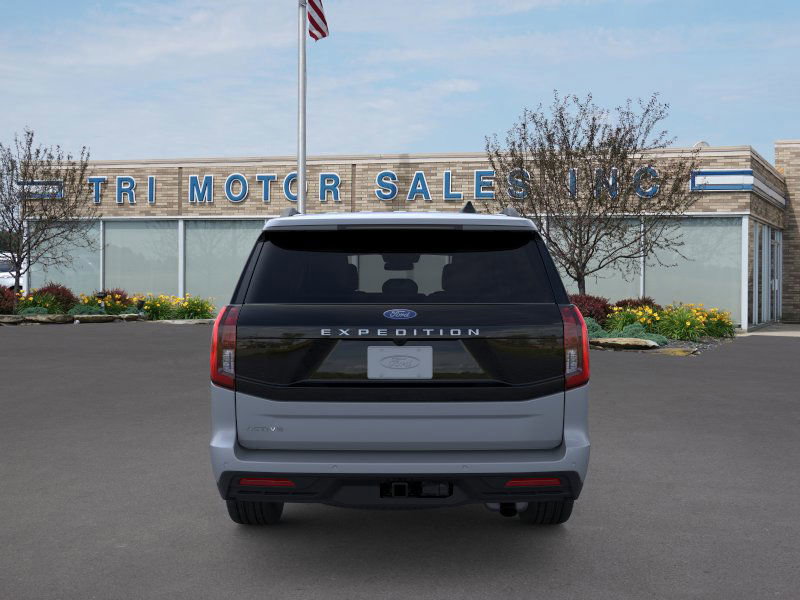 New 2026 Ford Expedition Active image 5