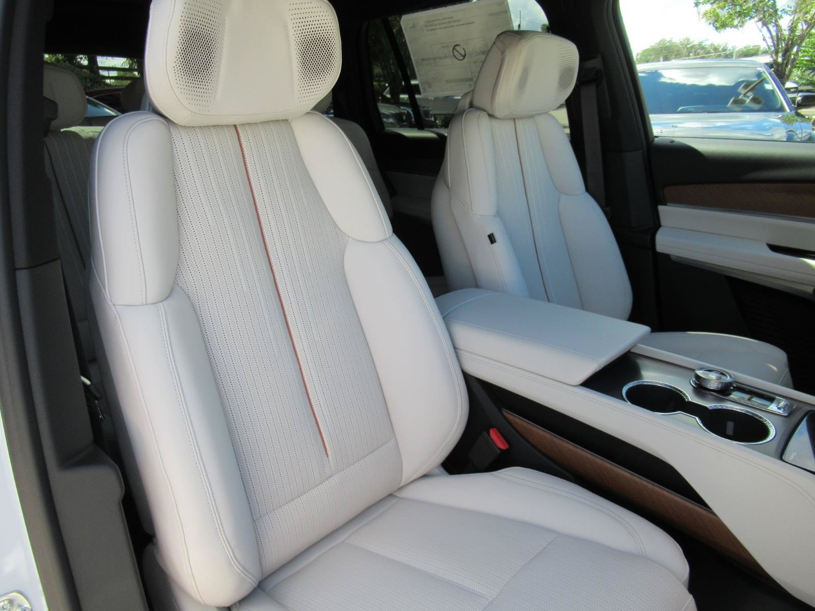 New 2027 Cadillac Vistiq Sport AWD/4WD image 8