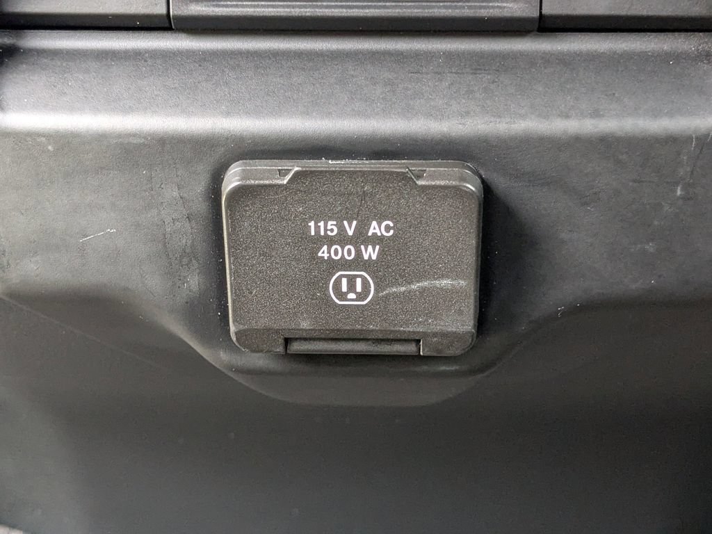 Used 2024 RAM 1500 Laramie AWD/4WD image 14
