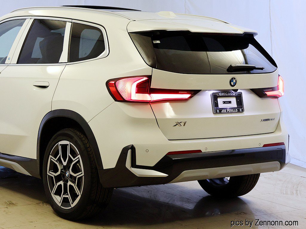 Used 2027 BMW X1 xDrive28i AWD/4WD image 8