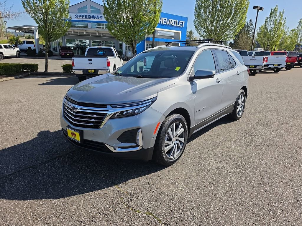 Used 2024 Chevrolet Equinox Premier AWD/4WD image 2