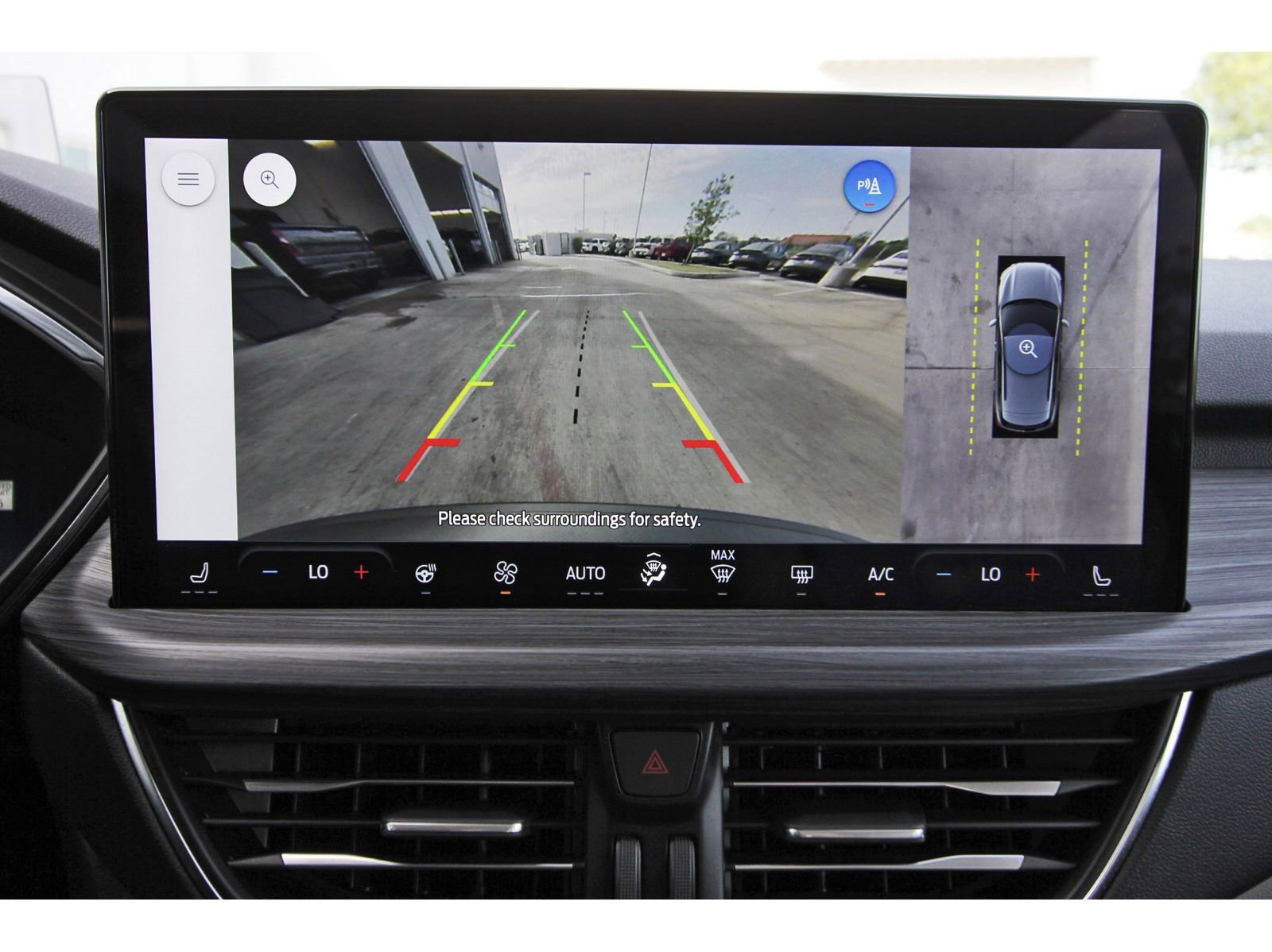 Used 2024 Ford Escape Platinum w/ Premium Technology Package image 27