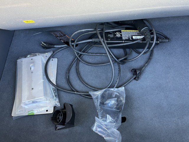 Used 2017 Chevrolet Bolt Premier w/ Driver Confidence II Package image 5