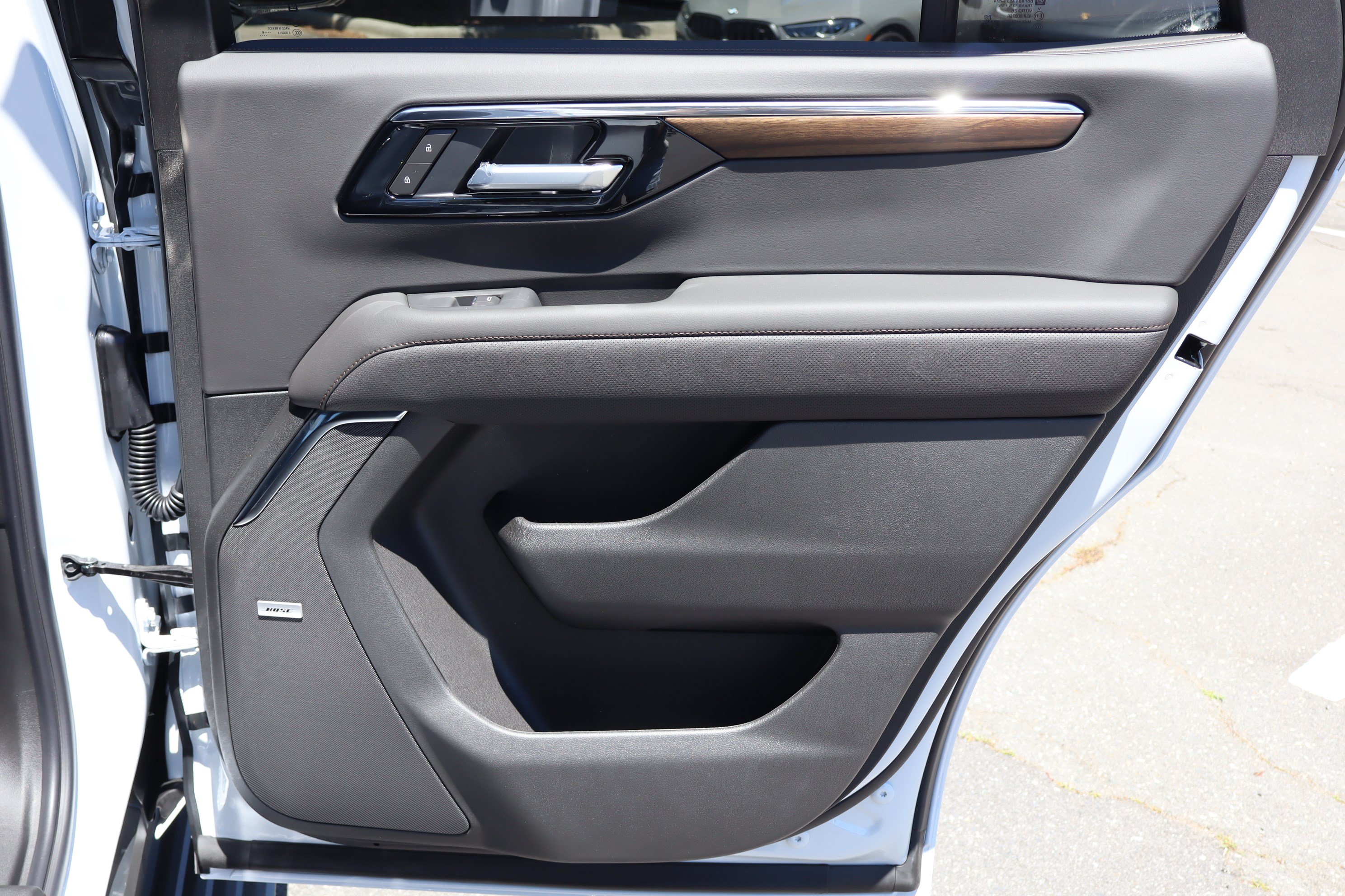 New 2026 Chevrolet Tahoe High Country AWD/4WD image 26