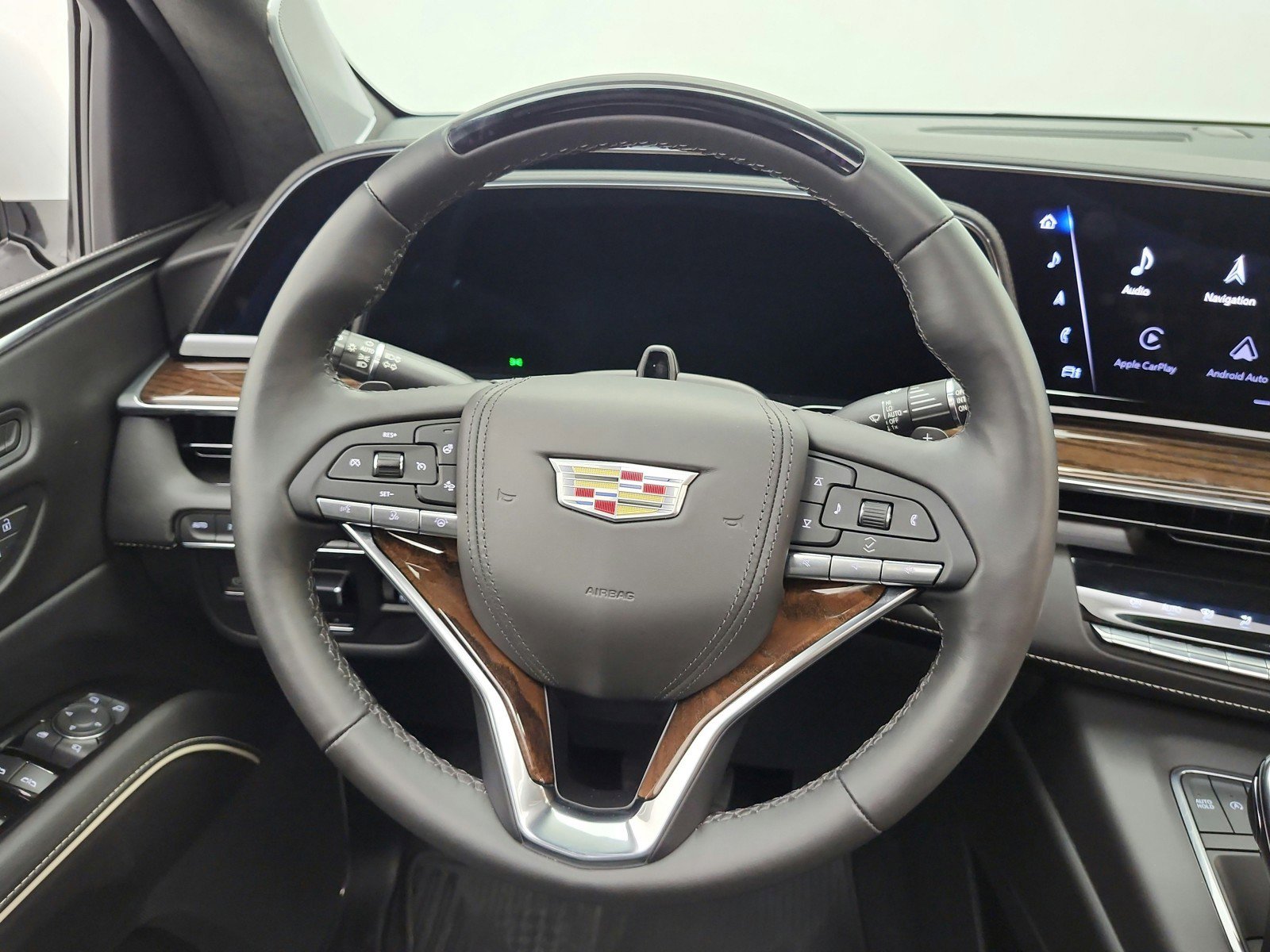 Used 2022 Cadillac Escalade Sport Platinum w/ Heavy-Duty Trailer Package image 31