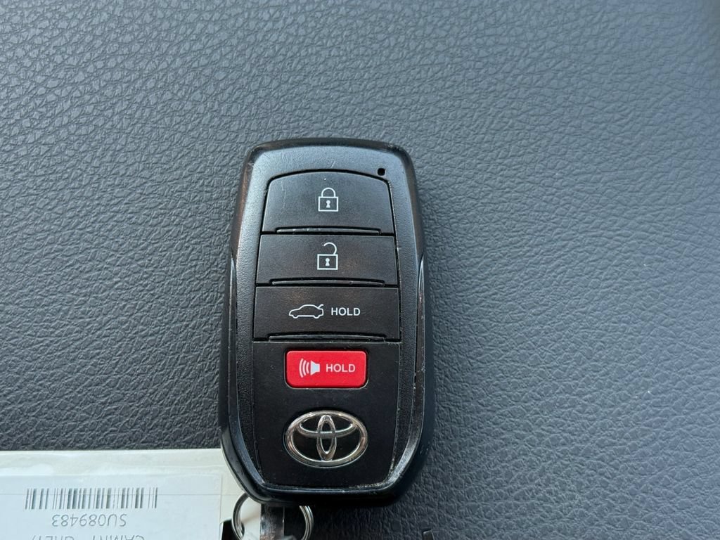 Used 2025 Toyota Camry LE FWD image 41