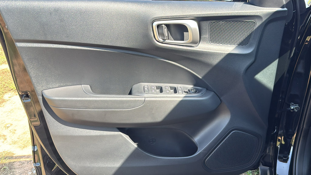 New 2026 Hyundai Venue SEL FWD image 15