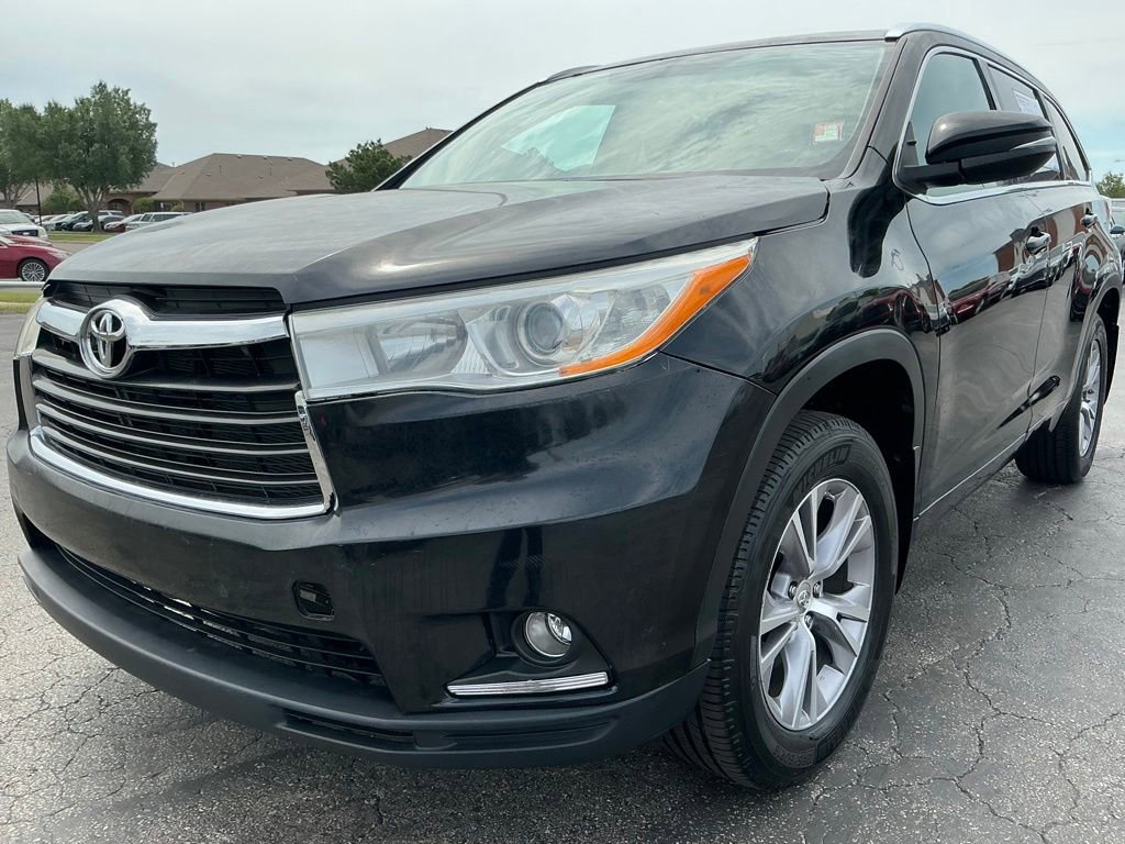 Used 2014 Toyota Highlander XLE AWD/4WD image 13