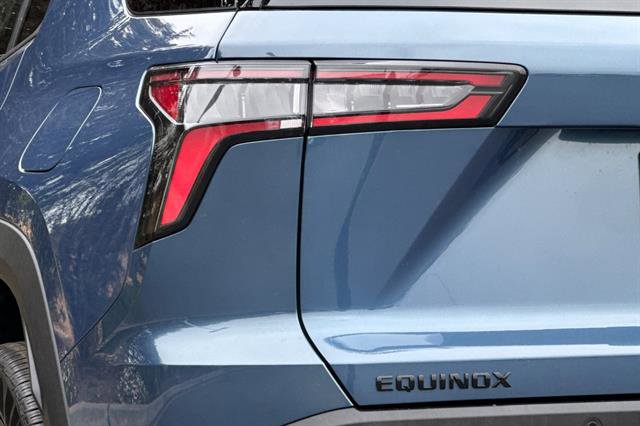 New 2026 Chevrolet Equinox LT w/ Midnight Edition image 29