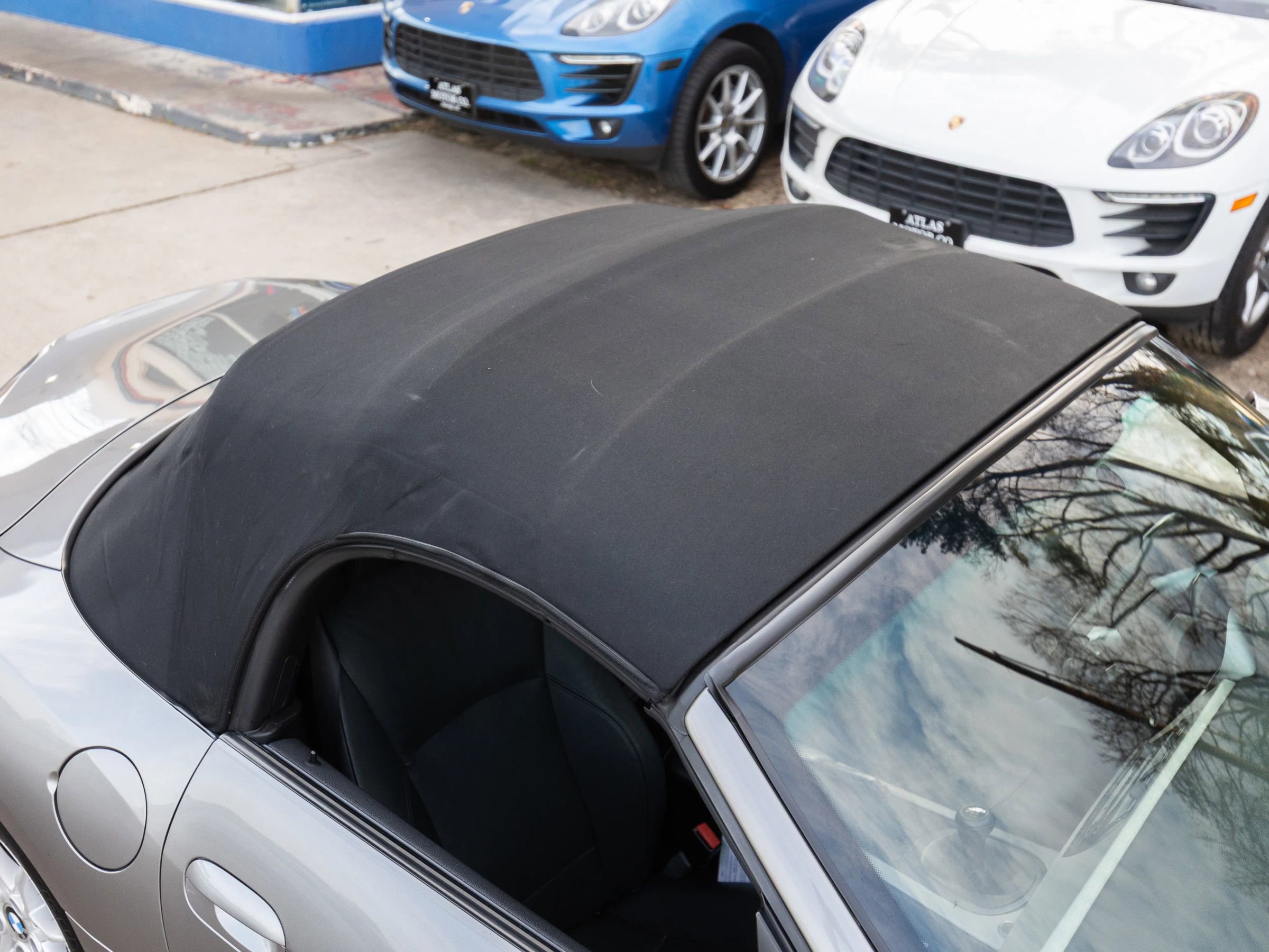 Used 2003 BMW Z4 2.5i image 37