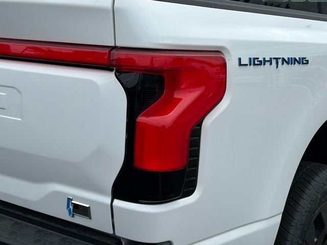 New 2025 Ford F150 Lightning Lariat image 7