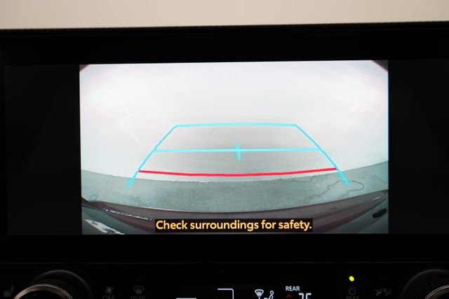 Used 2023 Toyota Highlander XSE image 28