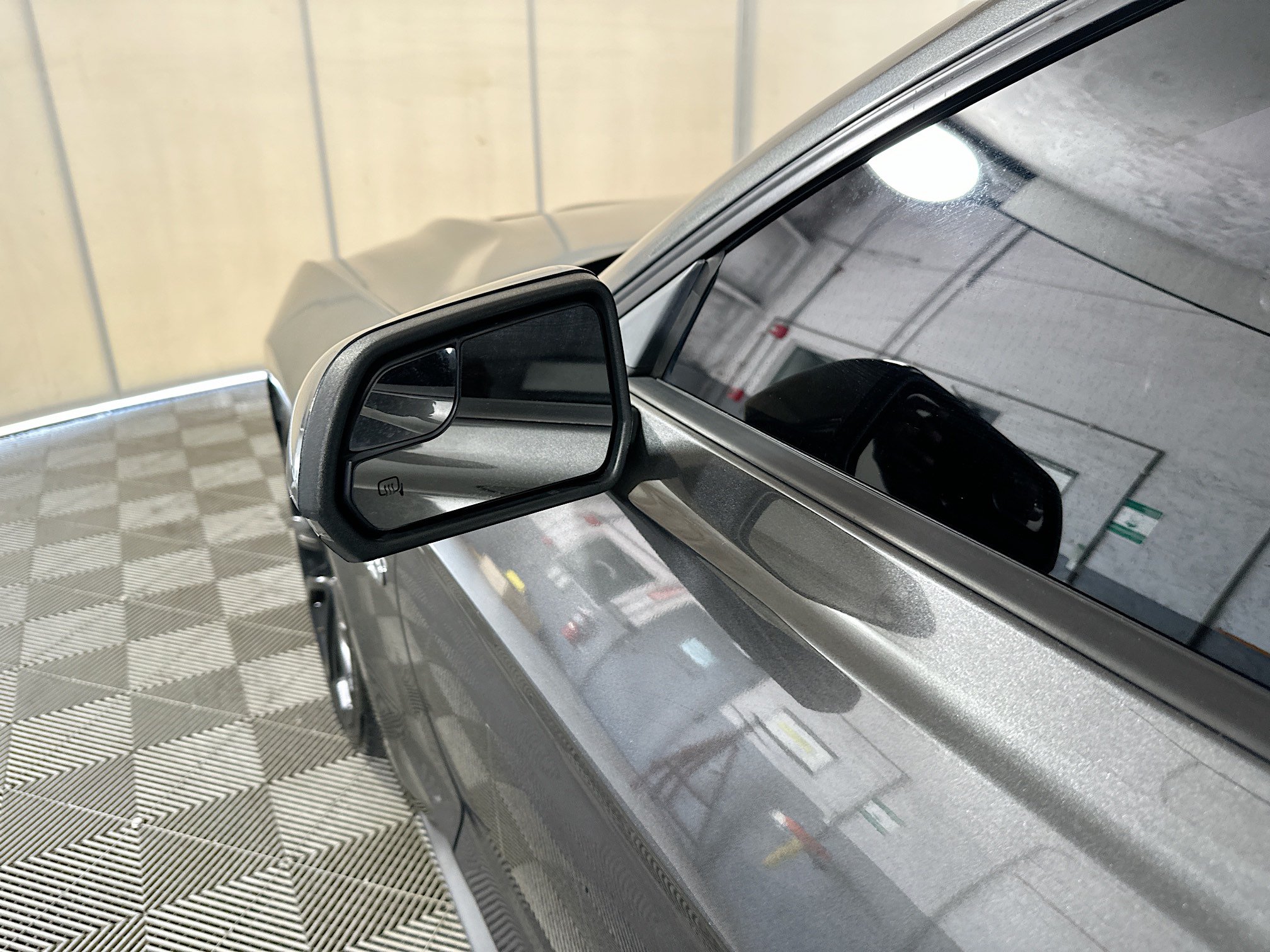 Used 2018 Ford Mustang GT Premium RWD image 10