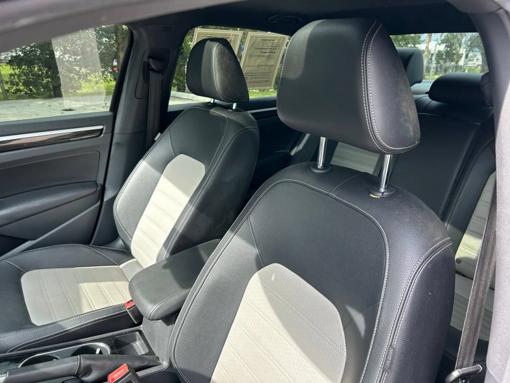 Used 2018 Volkswagen Passat 3.6 FWD image 22