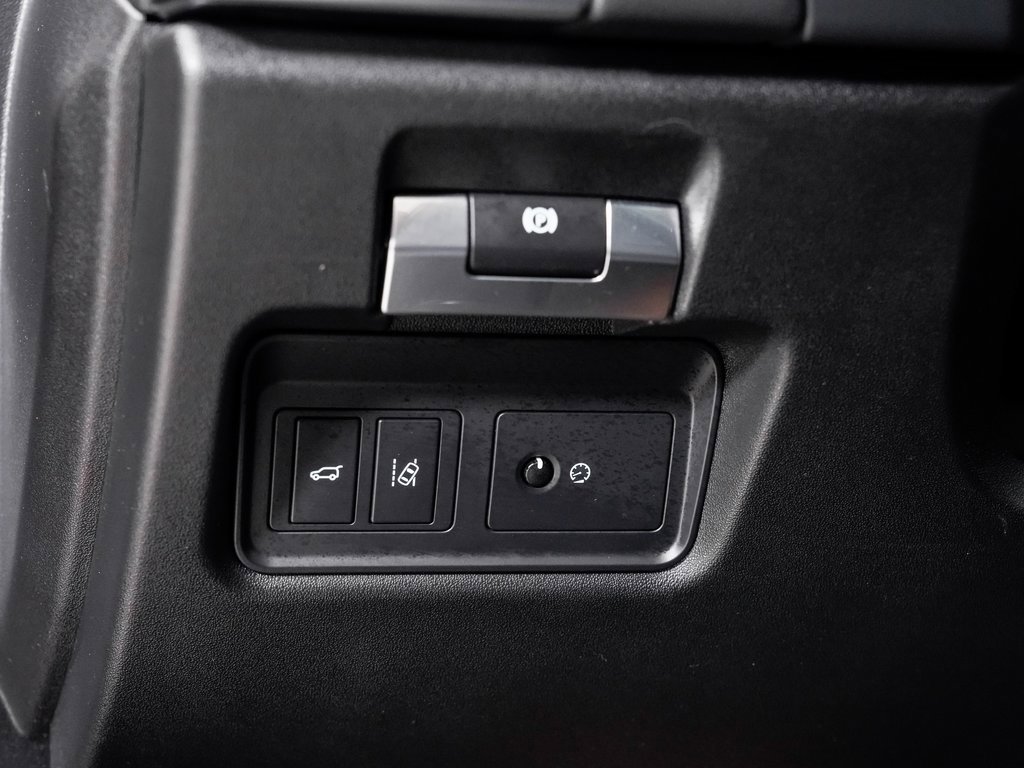 Used 2018 Jaguar E-PACE S image 10