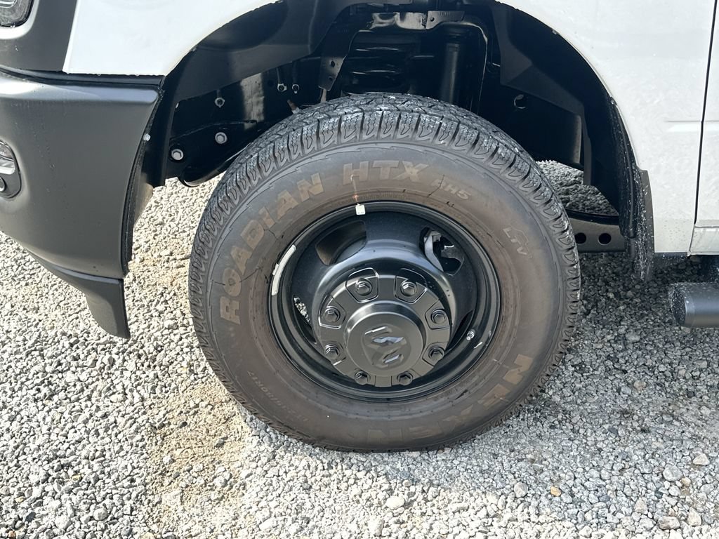 New 2026 RAM 3500 Tradesman AWD/4WD image 11