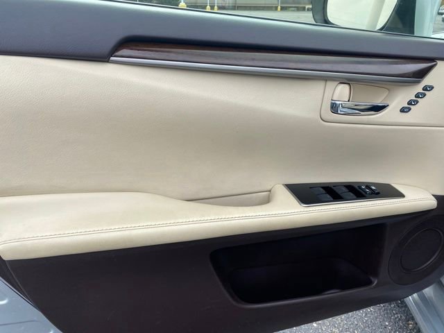 Used 2016 Lexus ES 350 image 17