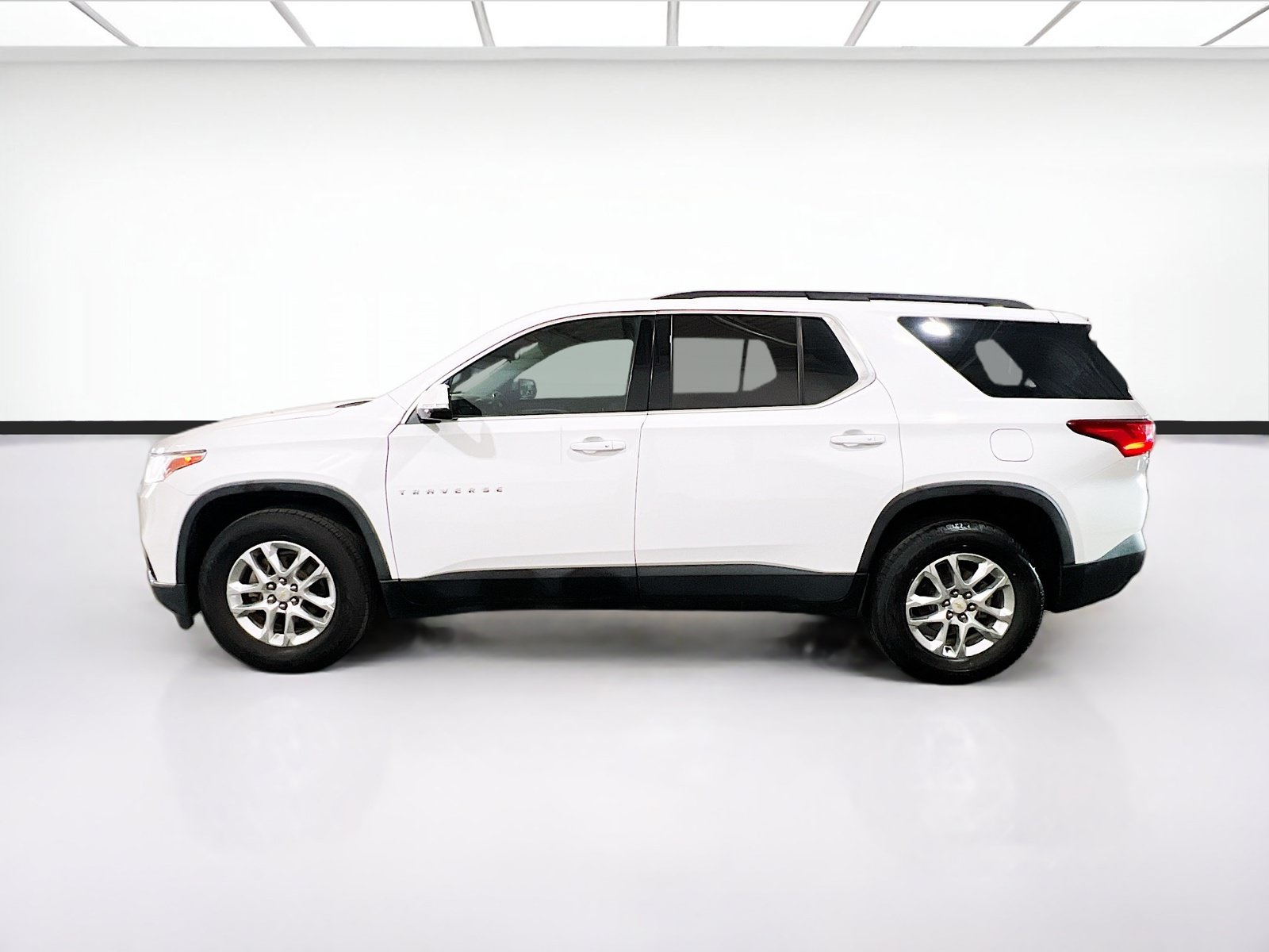 Used 2020 Chevrolet Traverse LT FWD image 22