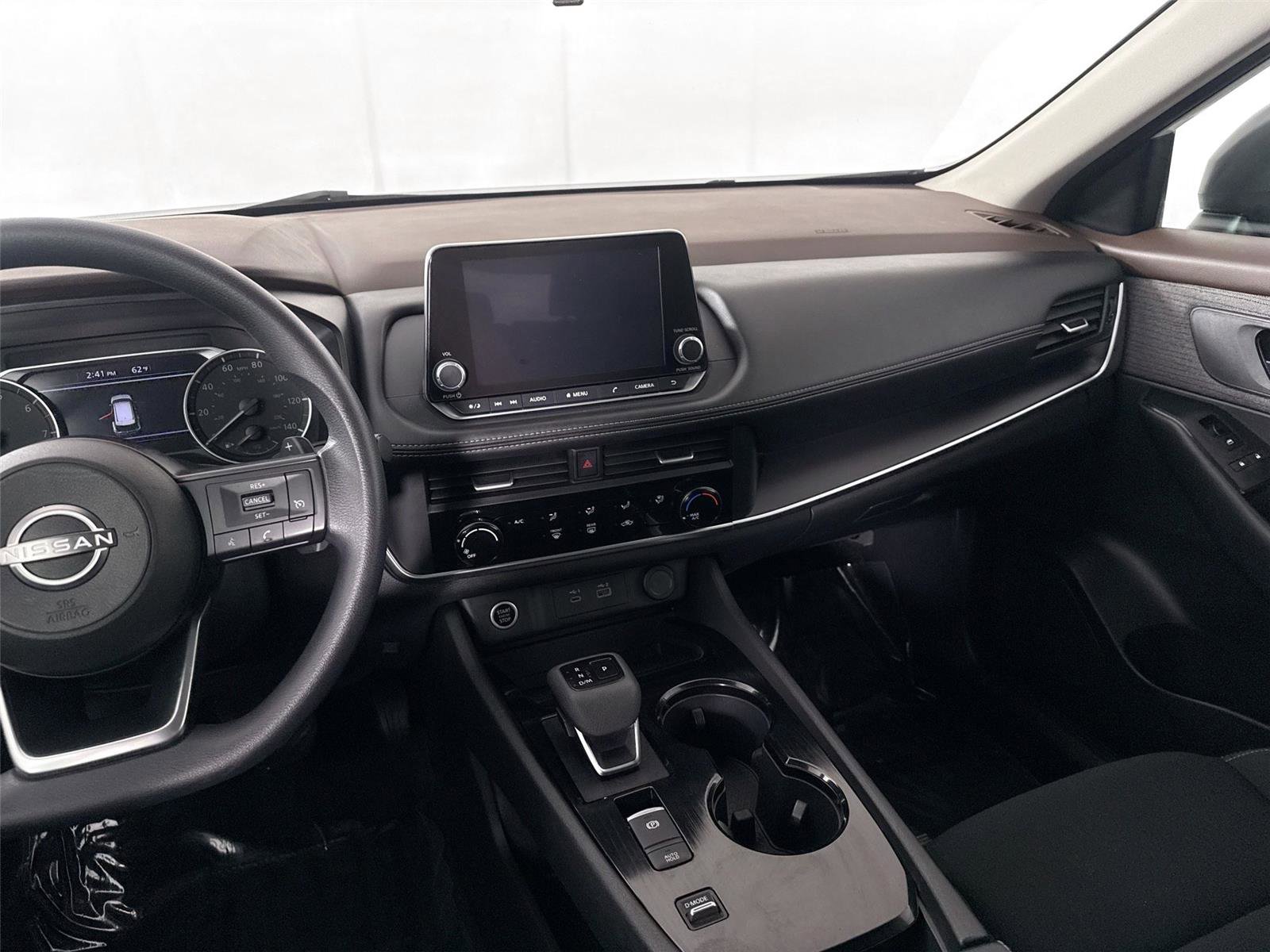 Used 2023 Nissan Rogue S FWD image 29