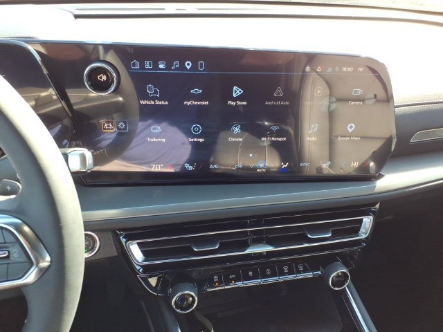 New 2027 Chevrolet Traverse LT w/ LPO, Floor Liner Package FWD image 13