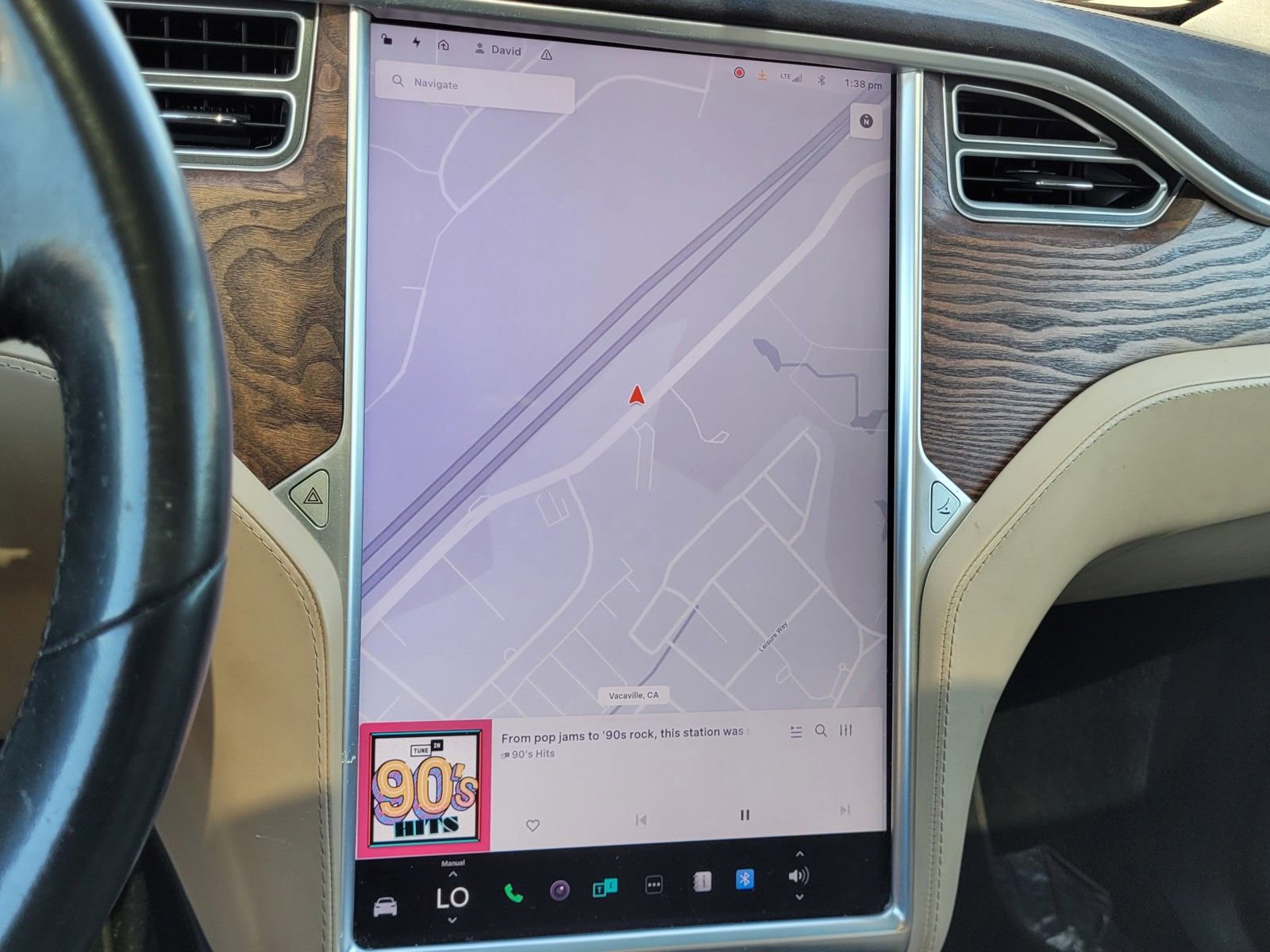 Used 2017 Tesla Model X 75D image 26