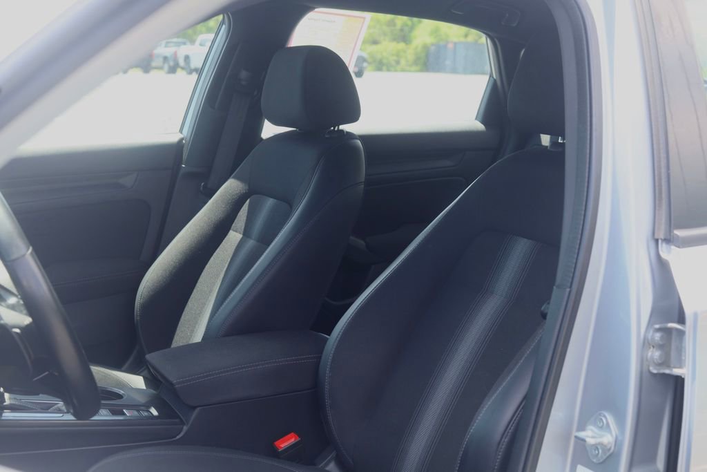 Used 2023 Honda Civic Sport image 22