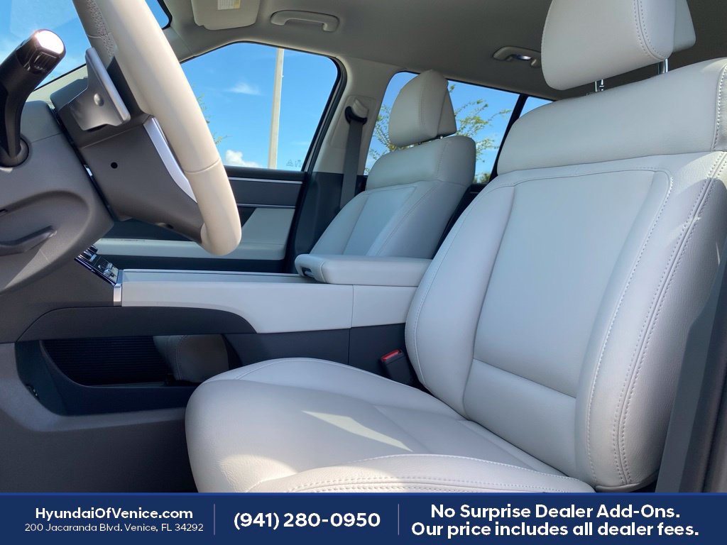 Certified 2026 Hyundai Santa Fe SE FWD image 2