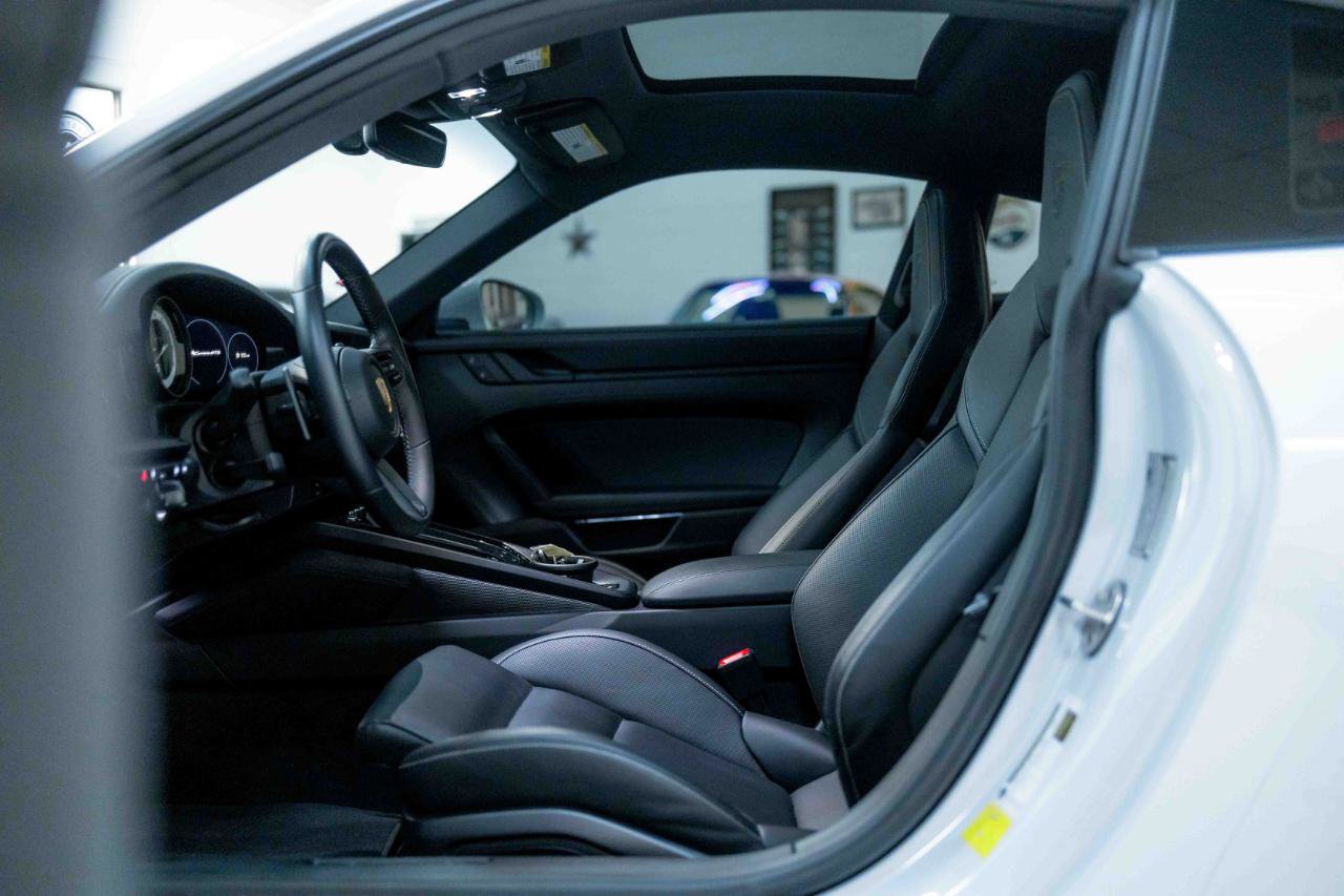 Used 2024 Porsche 911 Carrera GTS image 45