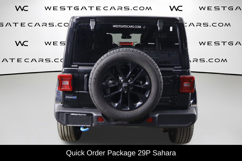 Used 2024 Jeep Wrangler Unlimited Sahara w/ Technology Group AWD/4WD image 4