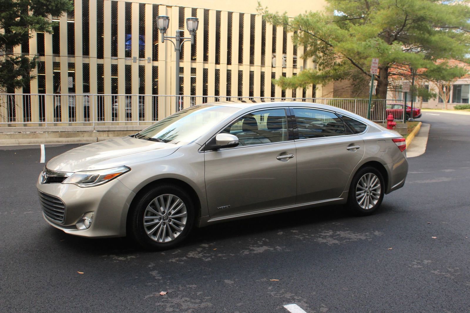 Used 2013 Toyota Avalon XLE Touring FWD image 14