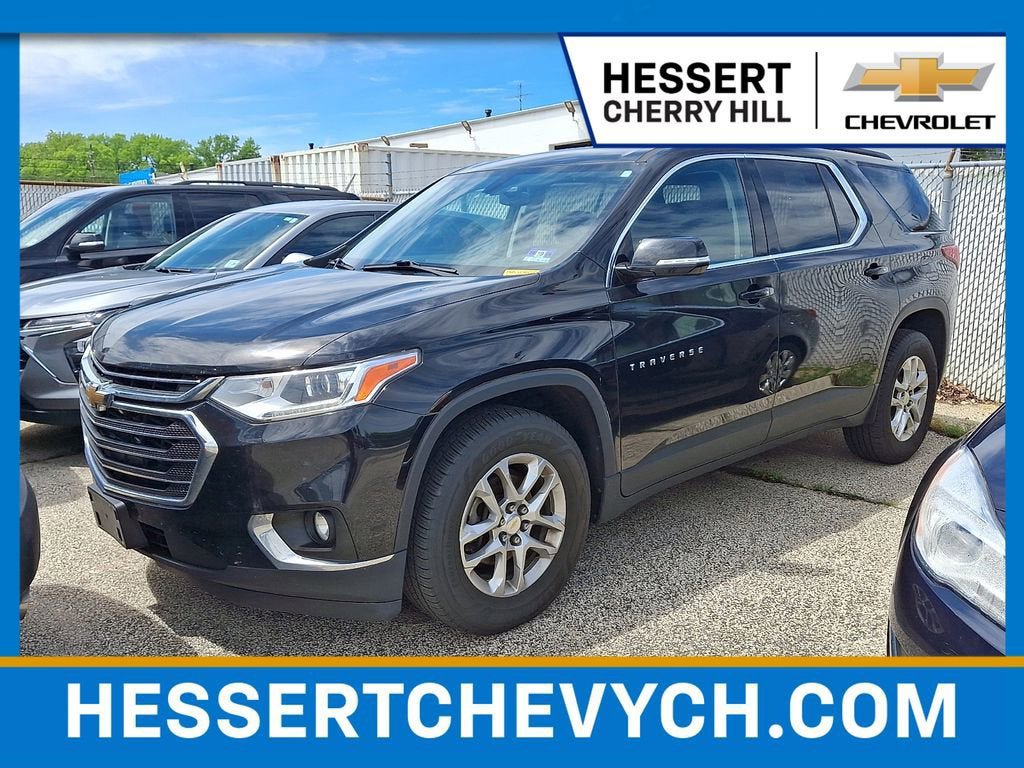 Used 2019 Chevrolet Traverse LT AWD/4WD image 1