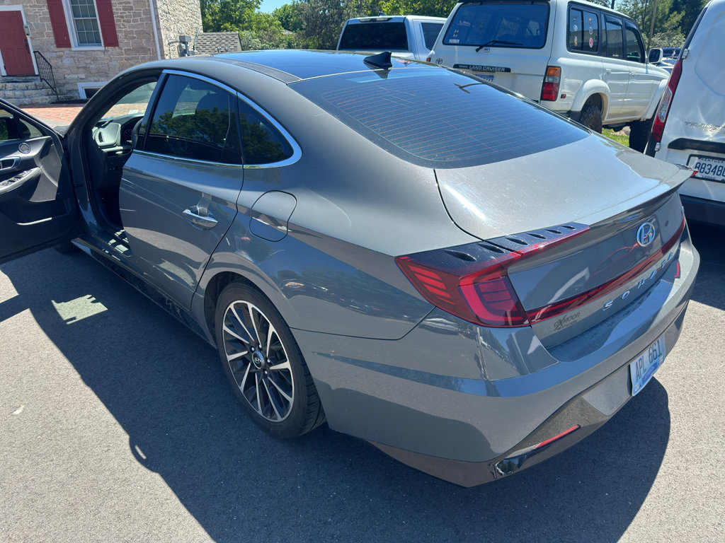 Used 2020 Hyundai Sonata SEL Plus w/ Tech Package FWD image 3
