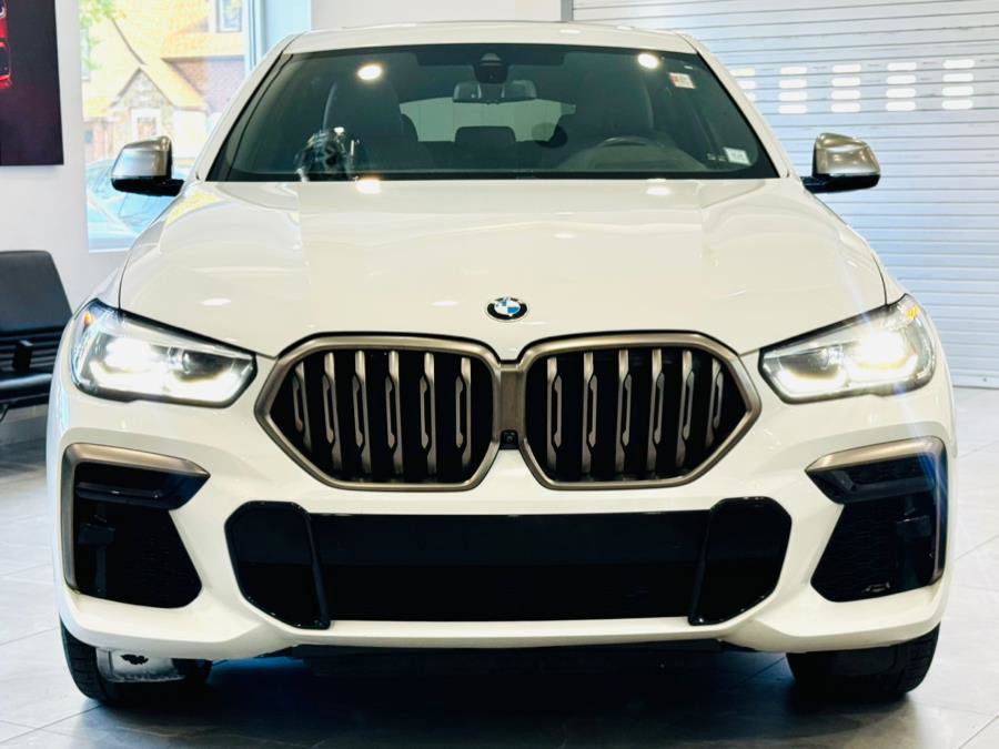 Used 2023 BMW X6 M50i w/ Parking Assistance Package image 2