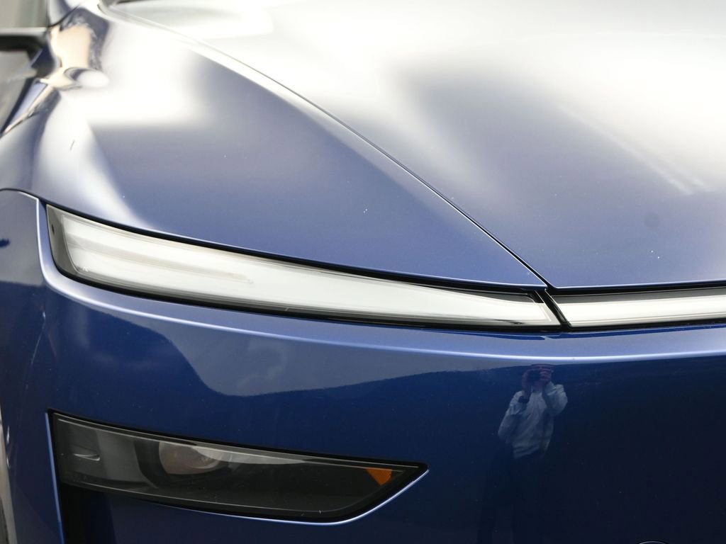 Used 2026 Tesla Model Y AWD image 11