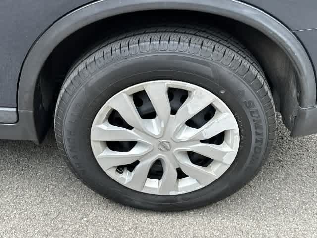 Used 2016 Nissan Rogue S AWD/4WD image 5