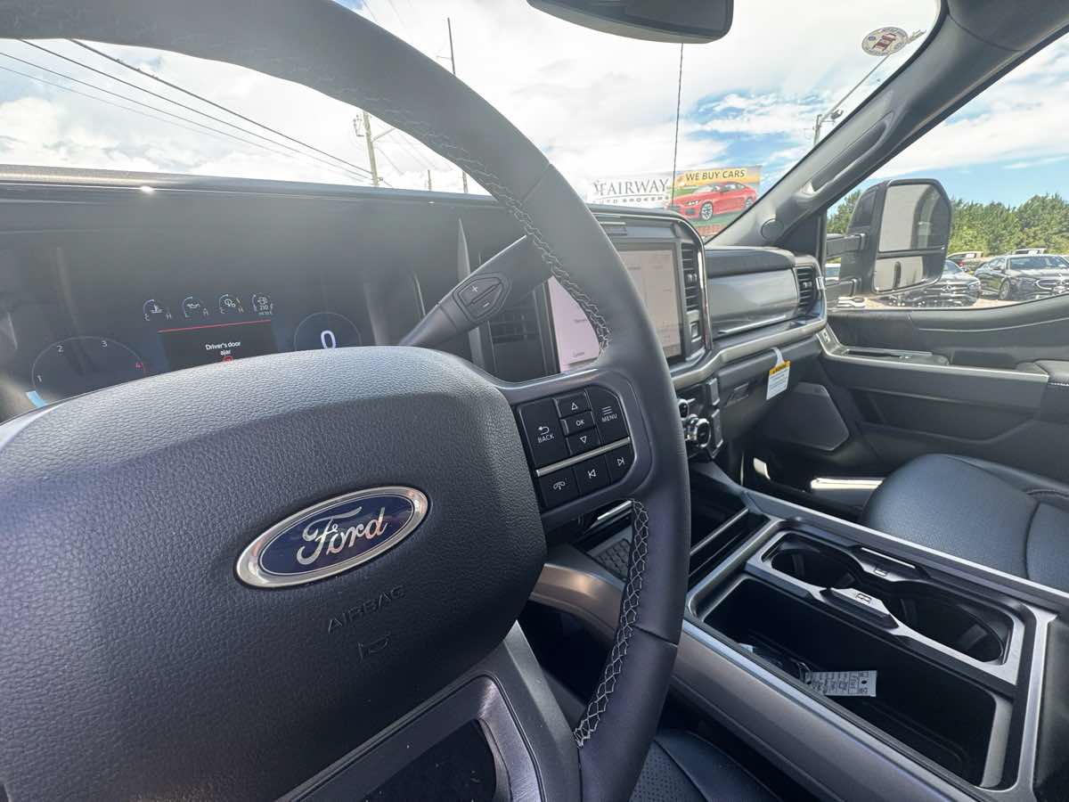 Used 2026 Ford F450 Lariat AWD/4WD image 16