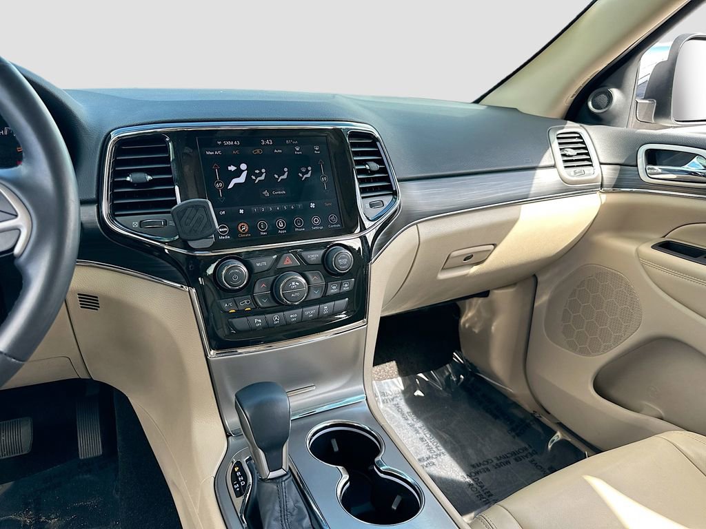 Used 2021 Jeep Grand Cherokee Limited image 24